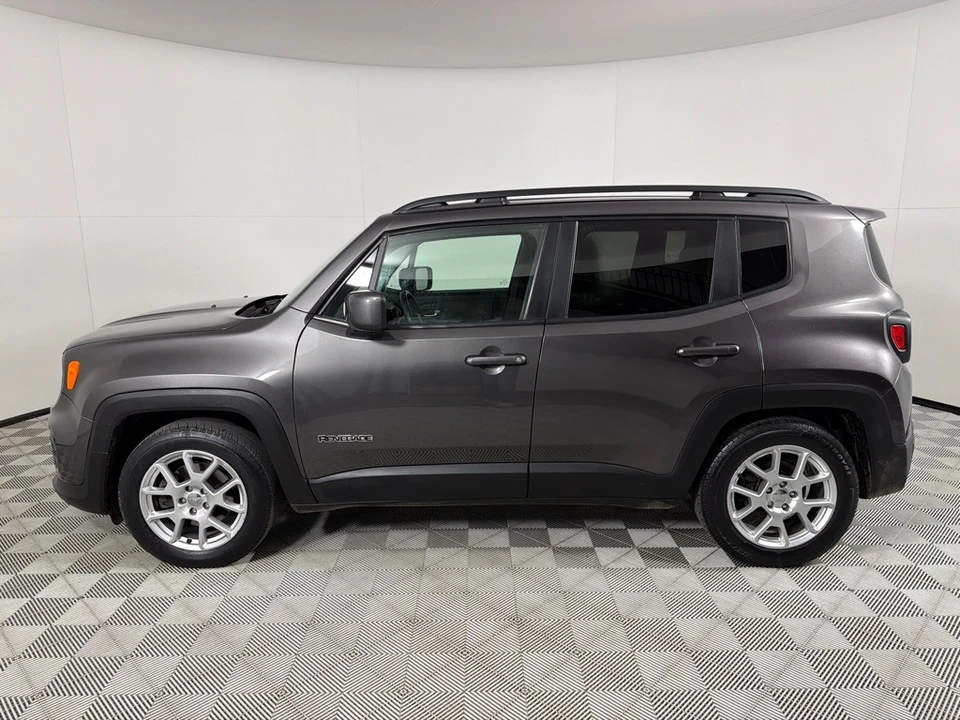 2019 Jeep Renegade - Image 8 of 21