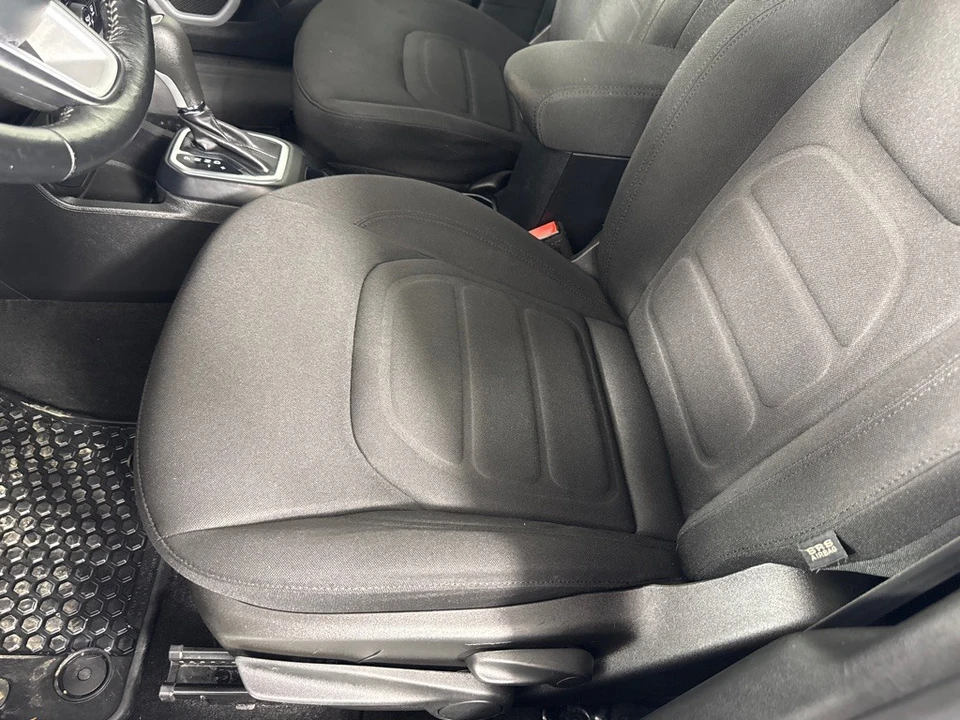 2019 Jeep Renegade - Image 13 of 21