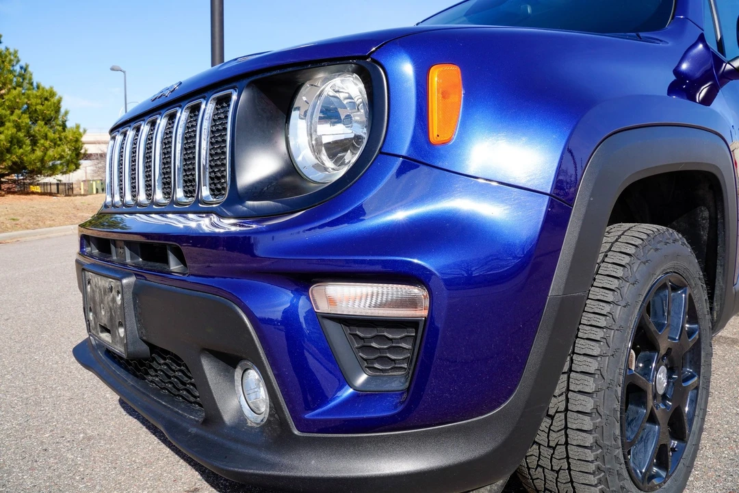 2019 Jeep Renegade - Image 9 of 21