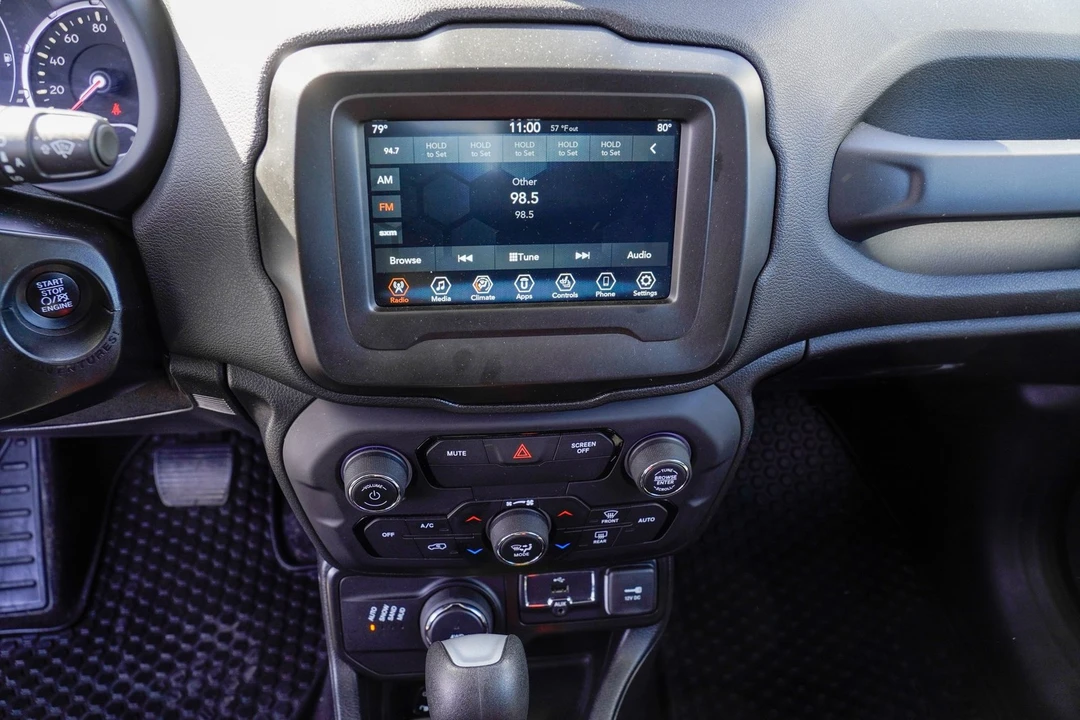 2019 Jeep Renegade - Image 15 of 21