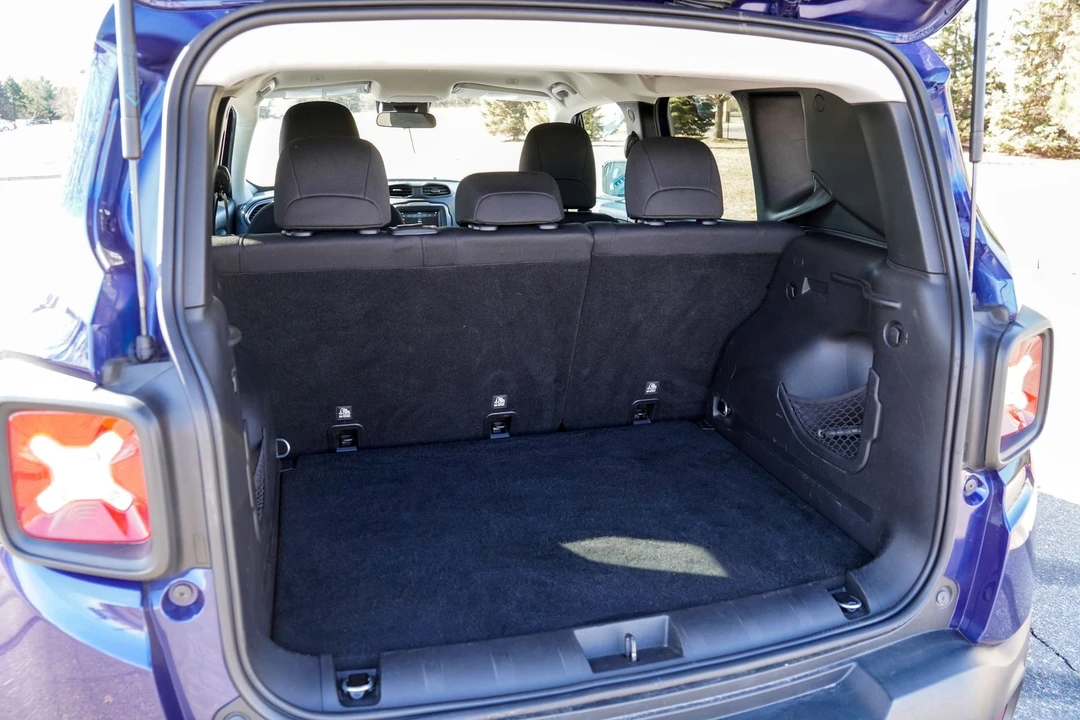 2019 Jeep Renegade - Image 18 of 21