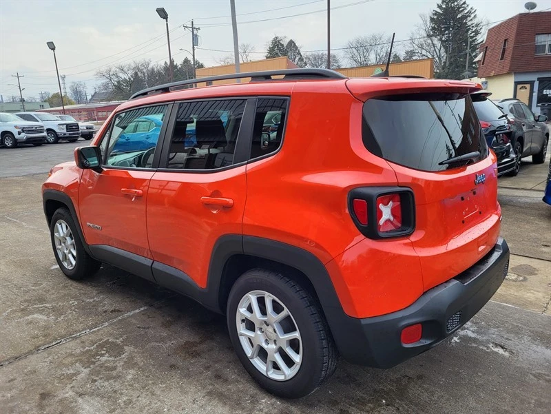 2019 Jeep Renegade - Image 5 of 15