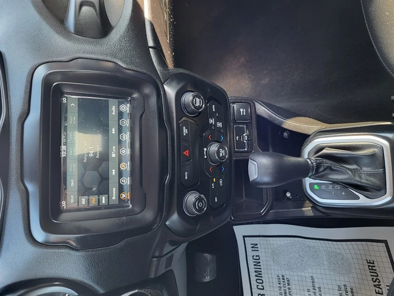2019 Jeep Renegade - Image 11 of 15