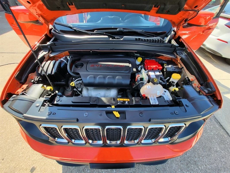 2019 Jeep Renegade - Image 14 of 15