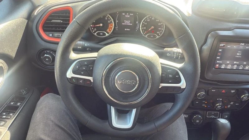 2019 Jeep Renegade - Image 10 of 12