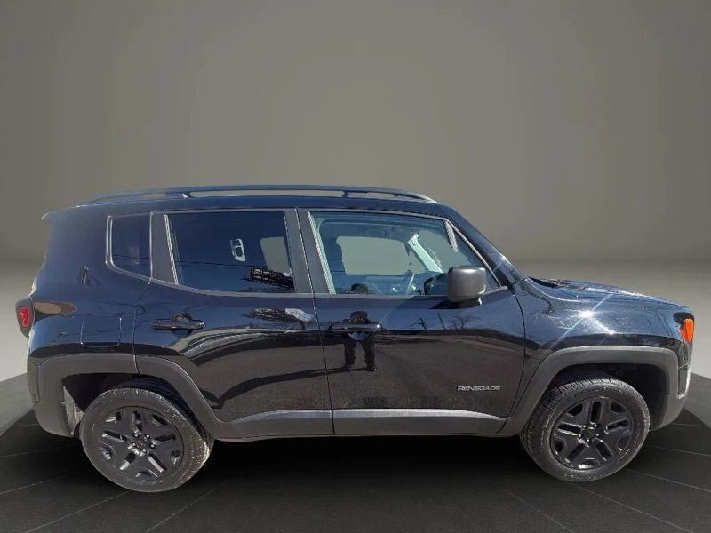 2019 Jeep Renegade - Image 4 of 12
