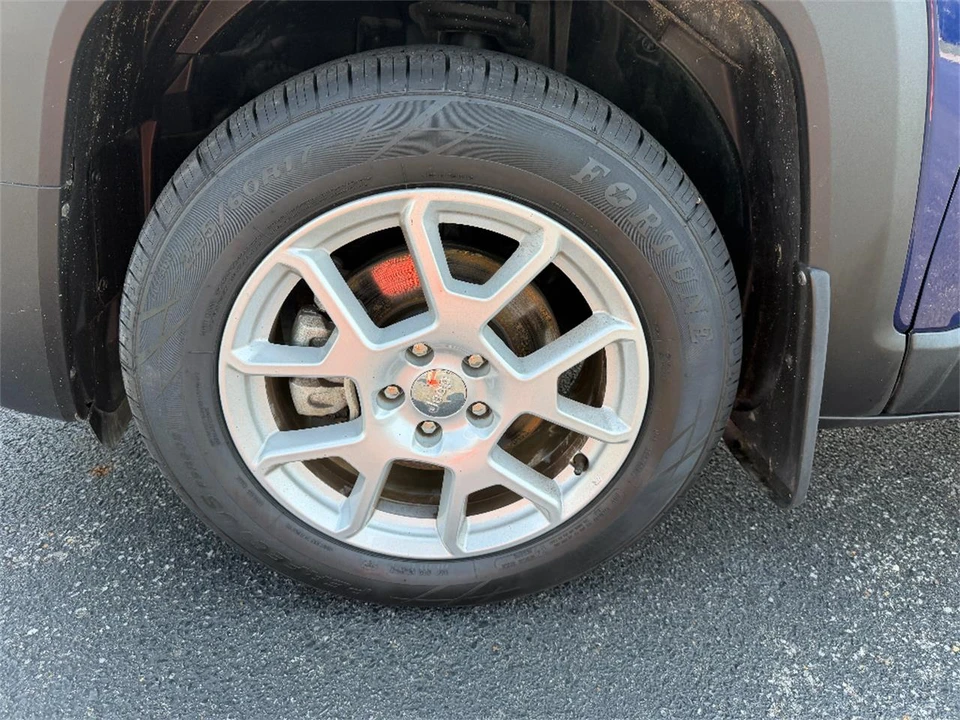 2019 Jeep Renegade - Image 11 of 31