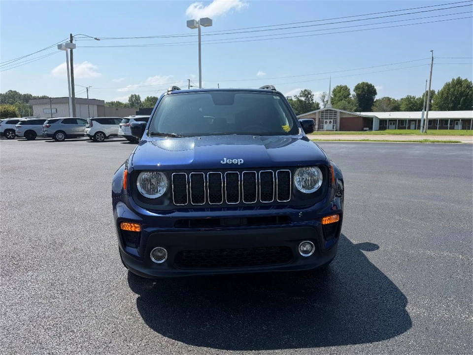 2019 Jeep Renegade - Image 2 of 31