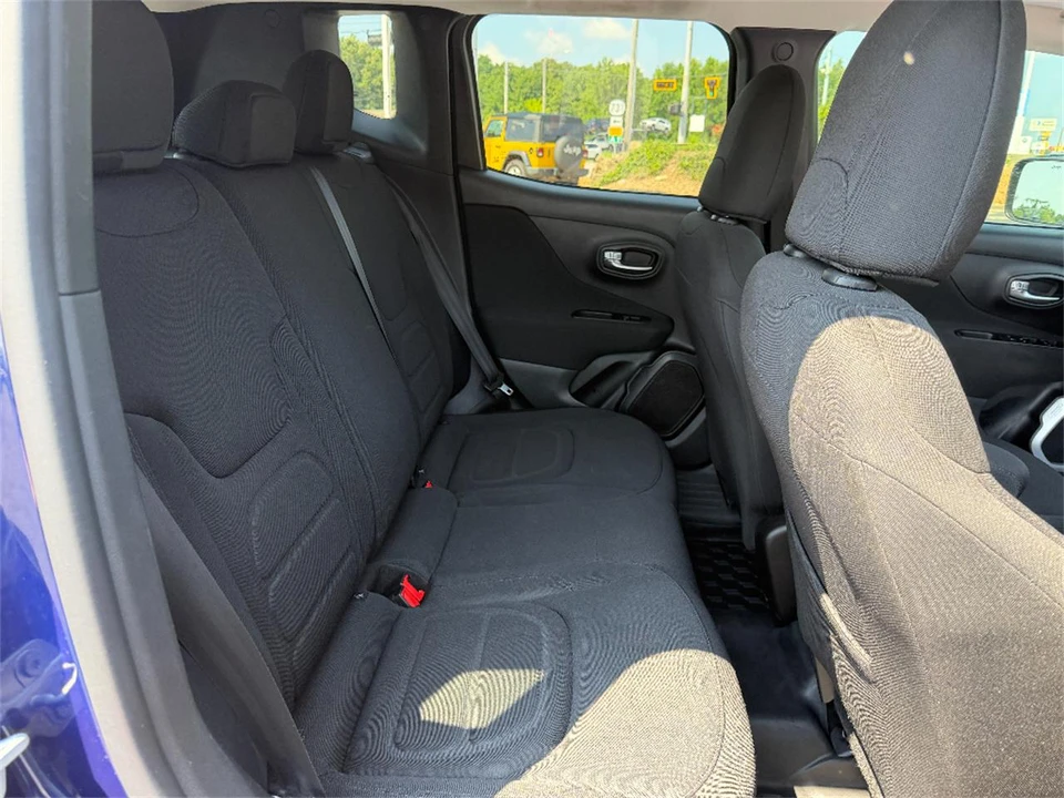 2019 Jeep Renegade - Image 14 of 31