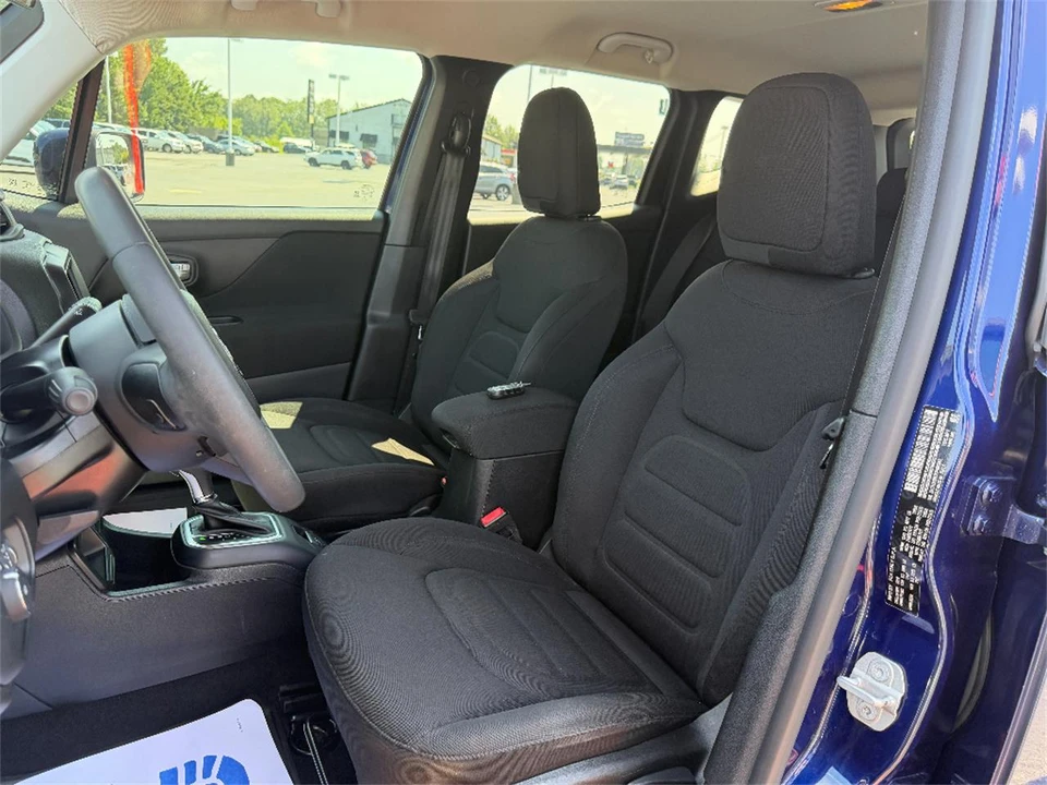 2019 Jeep Renegade - Image 25 of 31