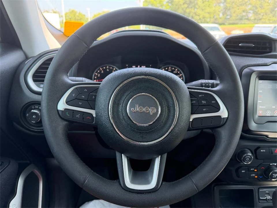 2019 Jeep Renegade - Image 27 of 31