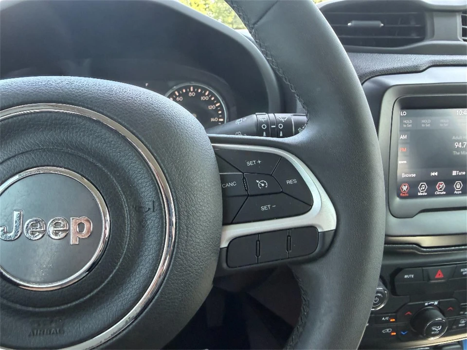 2019 Jeep Renegade - Image 29 of 31