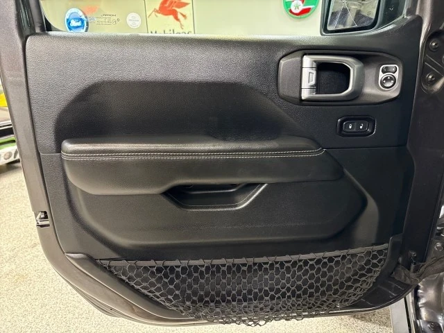 2019 Jeep JL Wrangler - Image 21 of 21