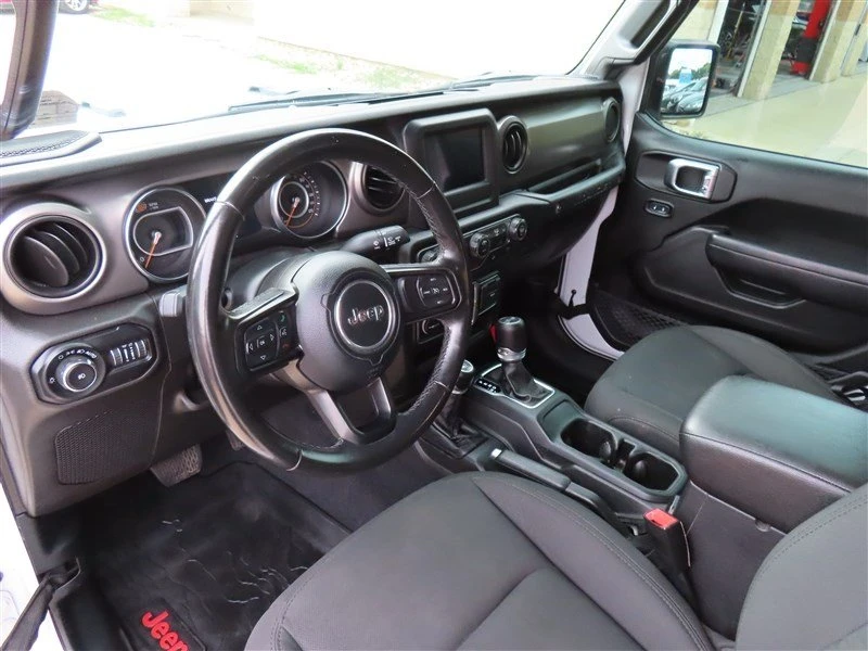 2019 Jeep JL Wrangler - Image 11 of 20