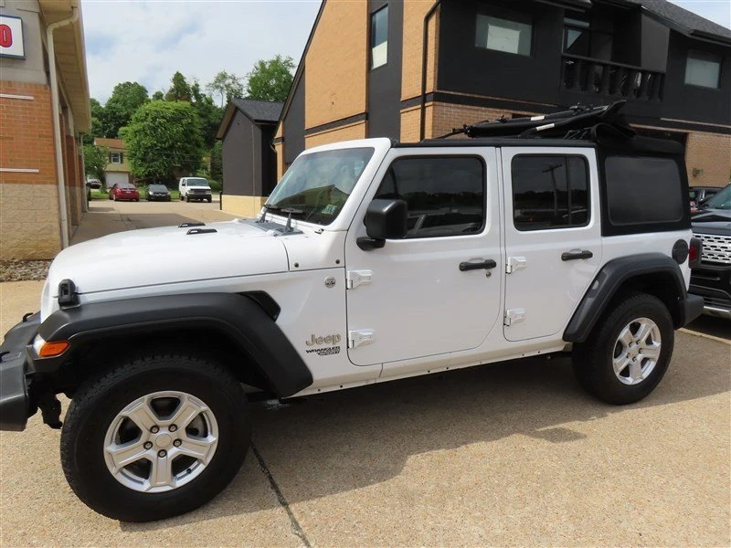 2019 Jeep JL Wrangler - Image 2 of 20