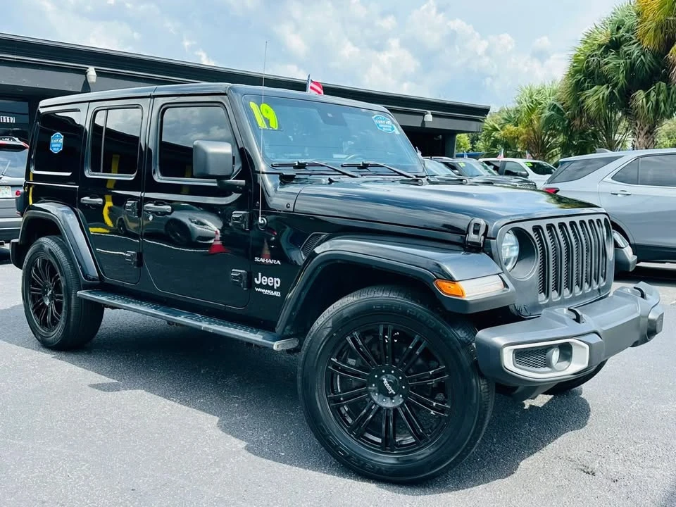 2019 Jeep JL Wrangler - Image 3 of 17