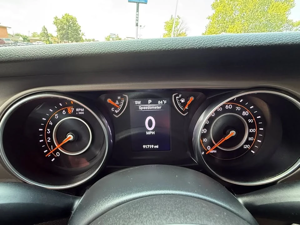 2019 Jeep JL Wrangler - Image 11 of 20