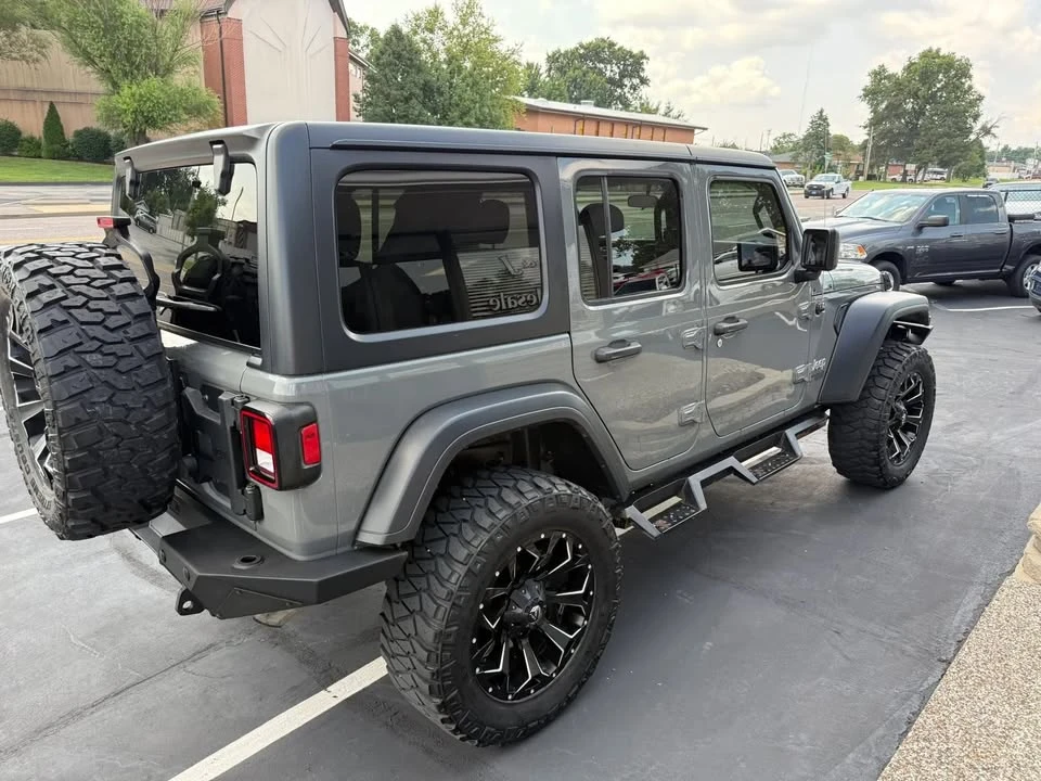 2019 Jeep JL Wrangler - Image 4 of 20