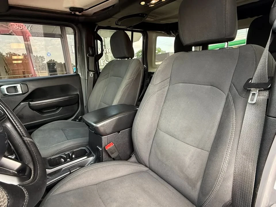 2019 Jeep JL Wrangler - Image 9 of 20