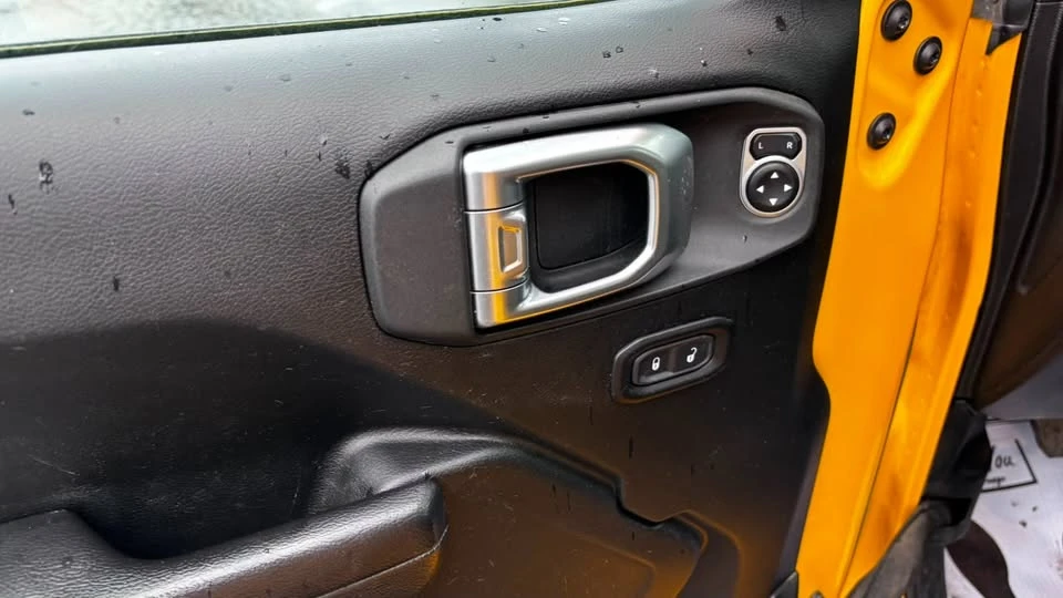 2019 Jeep JL Wrangler - Image 18 of 19