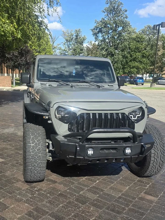 2019 Jeep Wagoneer - Image 2 of 17