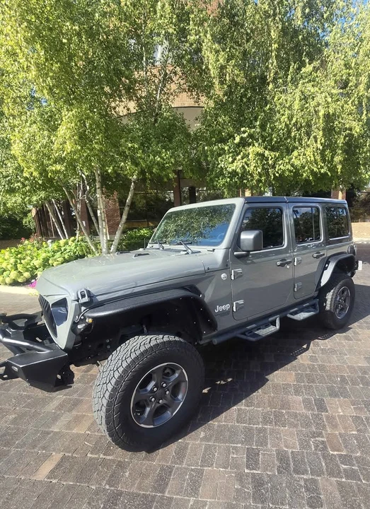 2019 Jeep Wagoneer - Image 9 of 17