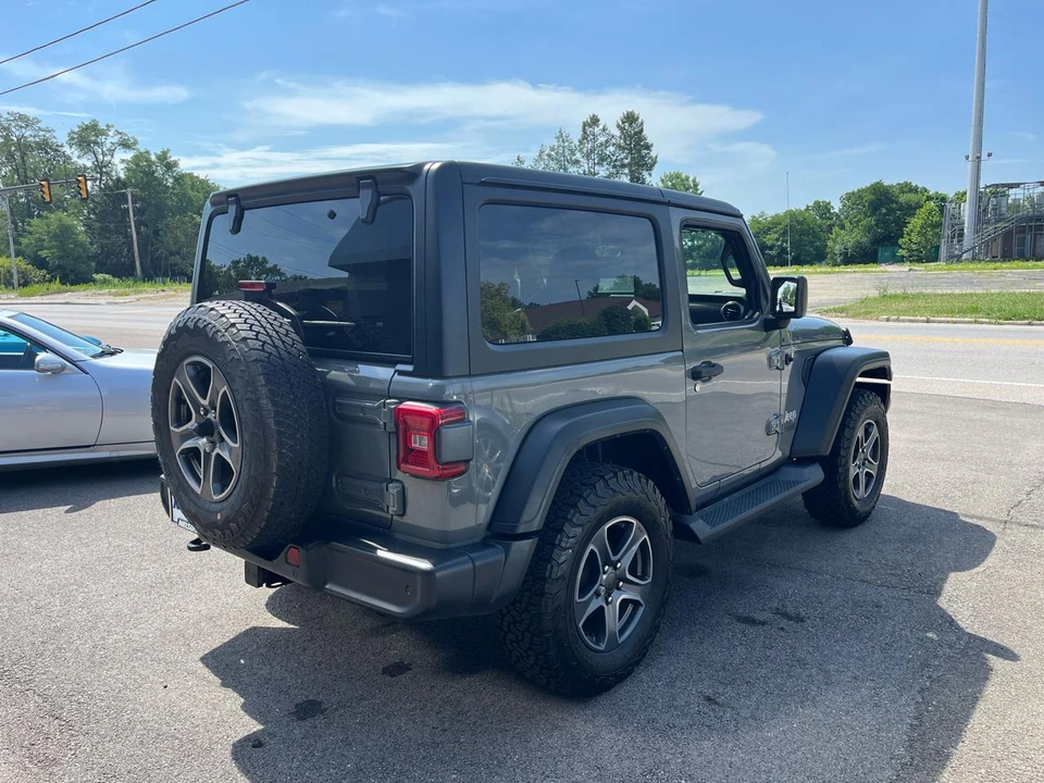 2019 Jeep JL Wrangler - Image 9 of 31