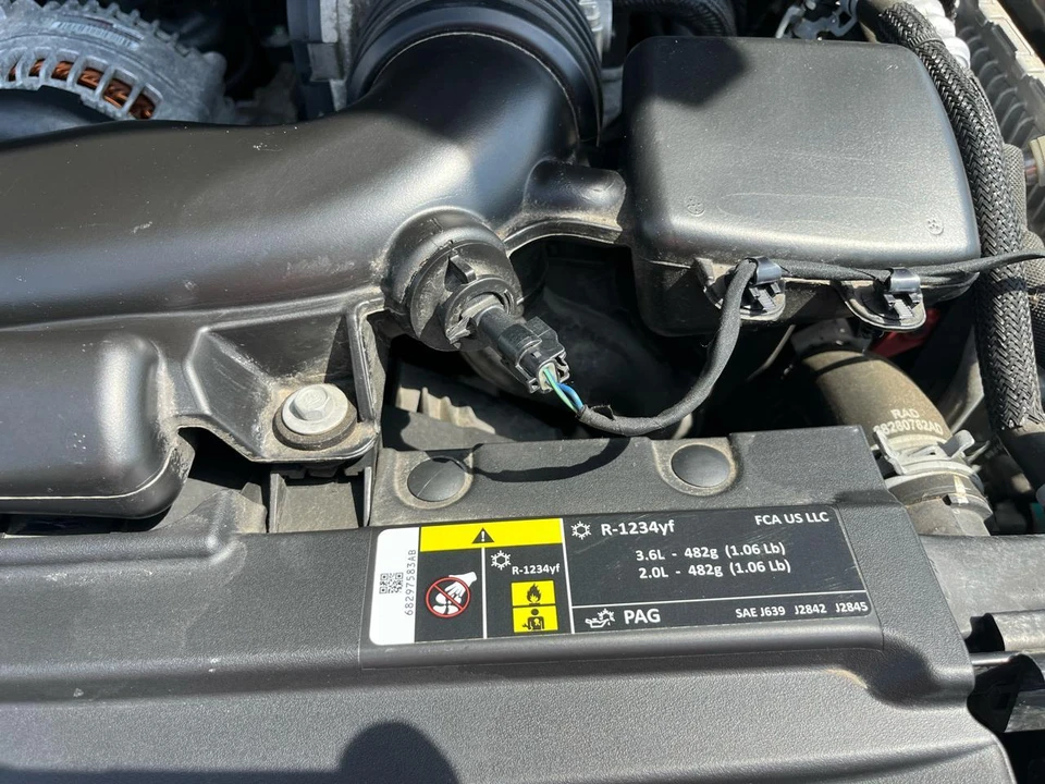 2019 Jeep JL Wrangler - Image 19 of 31
