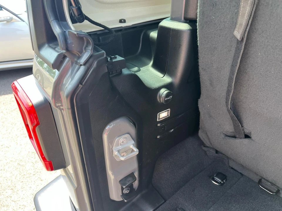 2019 Jeep JL Wrangler - Image 31 of 31