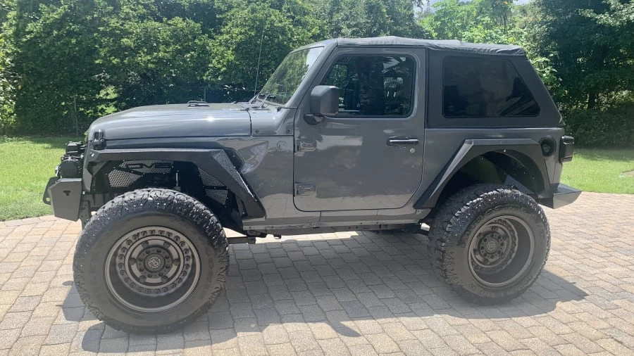 2019 Jeep JL Wrangler - Image 2 of 7
