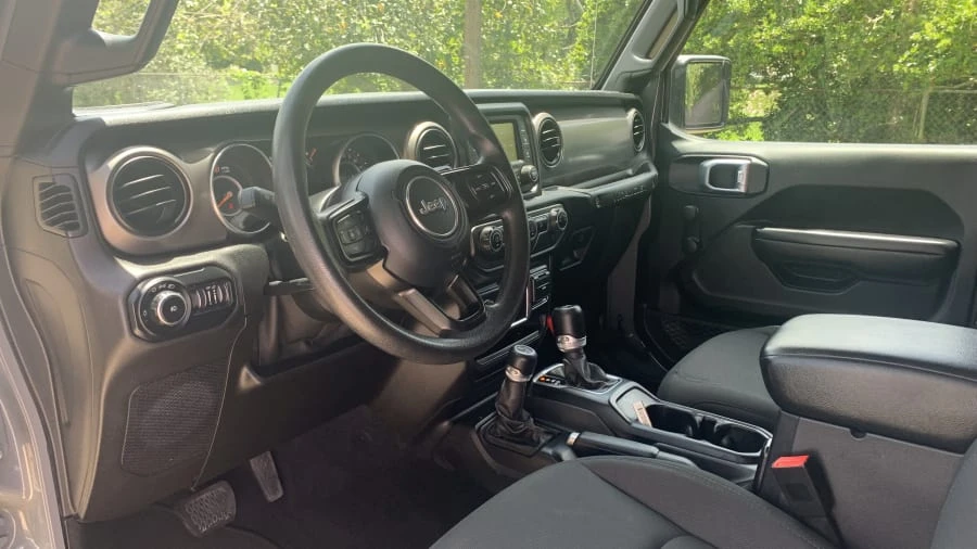 2019 Jeep JL Wrangler - Image 3 of 7