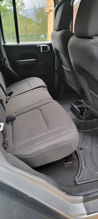 2019 Jeep JL Wrangler - Image 13 of 17