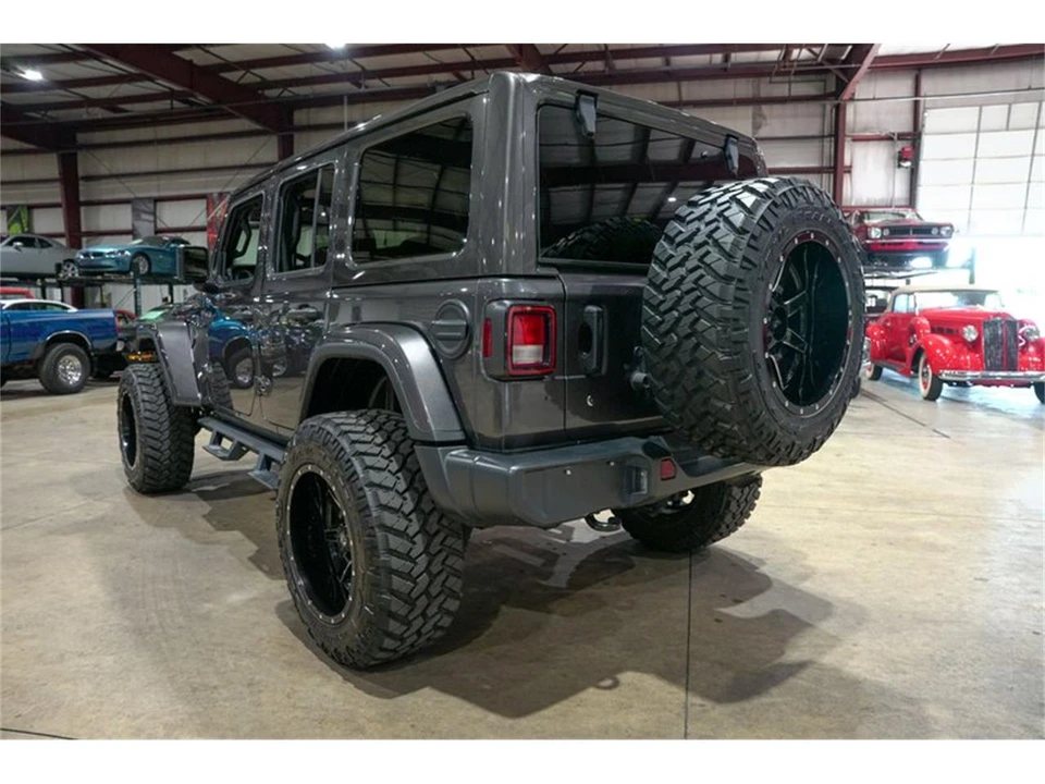 2019 Jeep JL Wrangler - Image 26 of 31