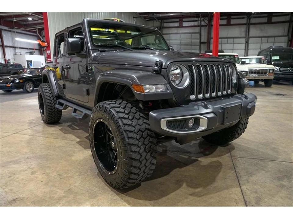 2019 Jeep JL Wrangler - Image 12 of 31