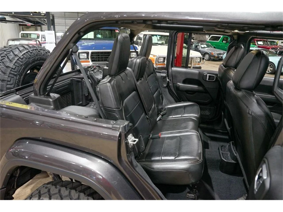 2019 Jeep JL Wrangler - Image 23 of 31