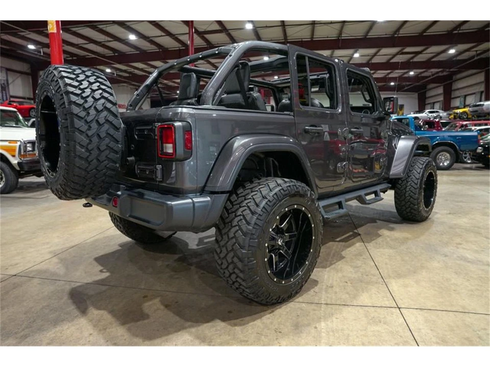 2019 Jeep JL Wrangler - Image 8 of 31