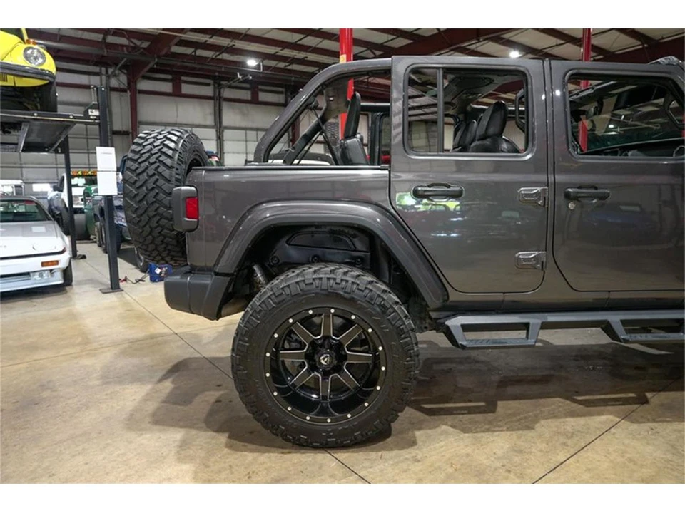 2019 Jeep JL Wrangler - Image 9 of 31