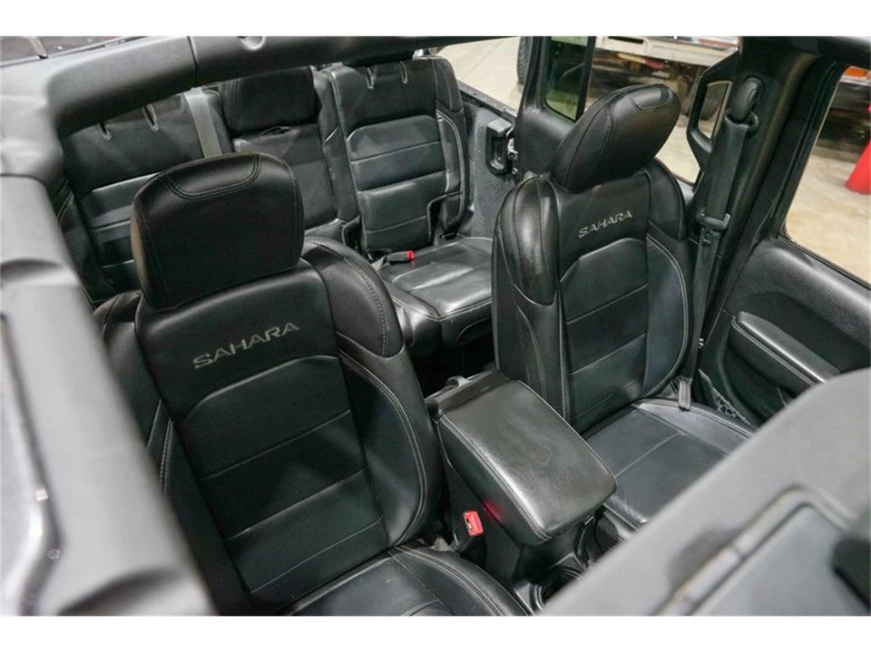 2019 Jeep JL Wrangler - Image 19 of 31