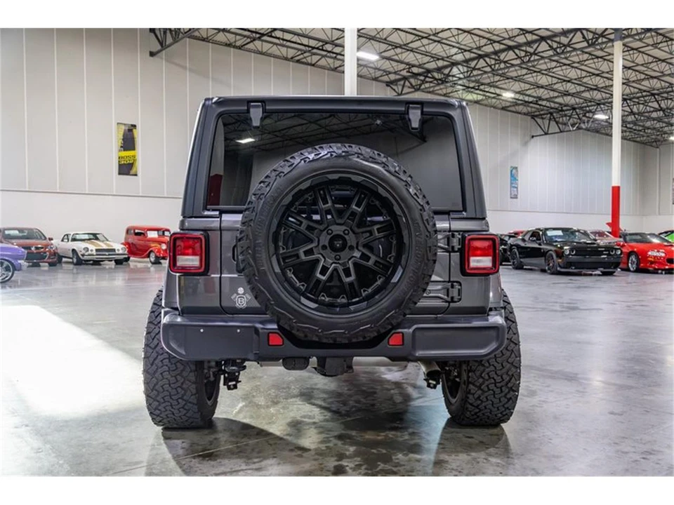 2019 Jeep JL Wrangler - Image 22 of 31