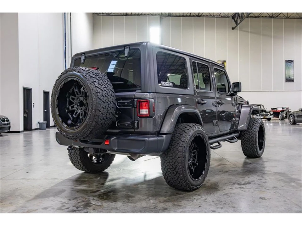 2019 Jeep JL Wrangler - Image 23 of 31