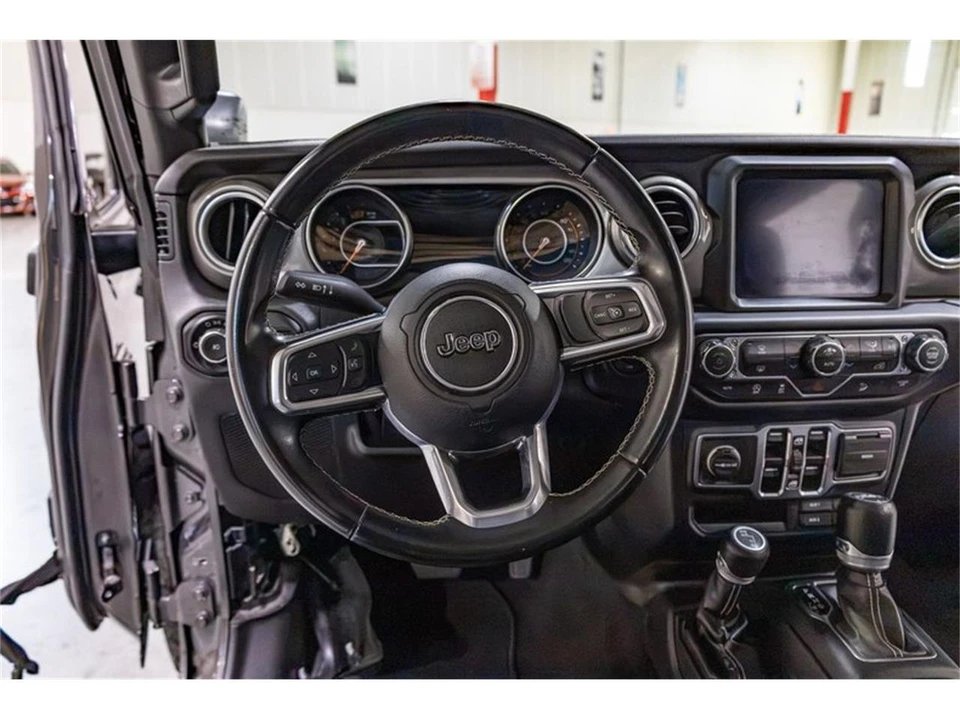 2019 Jeep JL Wrangler - Image 11 of 31