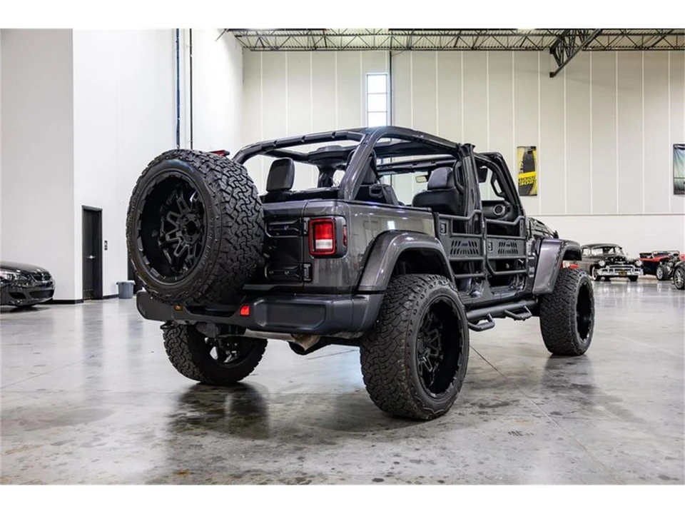 2019 Jeep JL Wrangler - Image 7 of 31