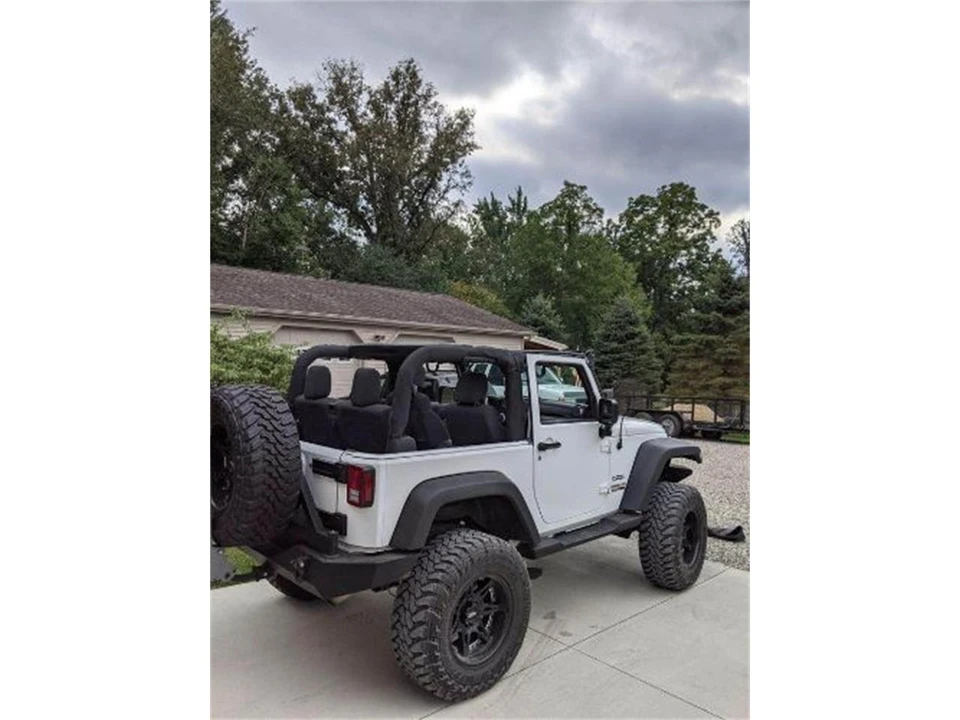 2019 Jeep JL Wrangler - Image 6 of 7