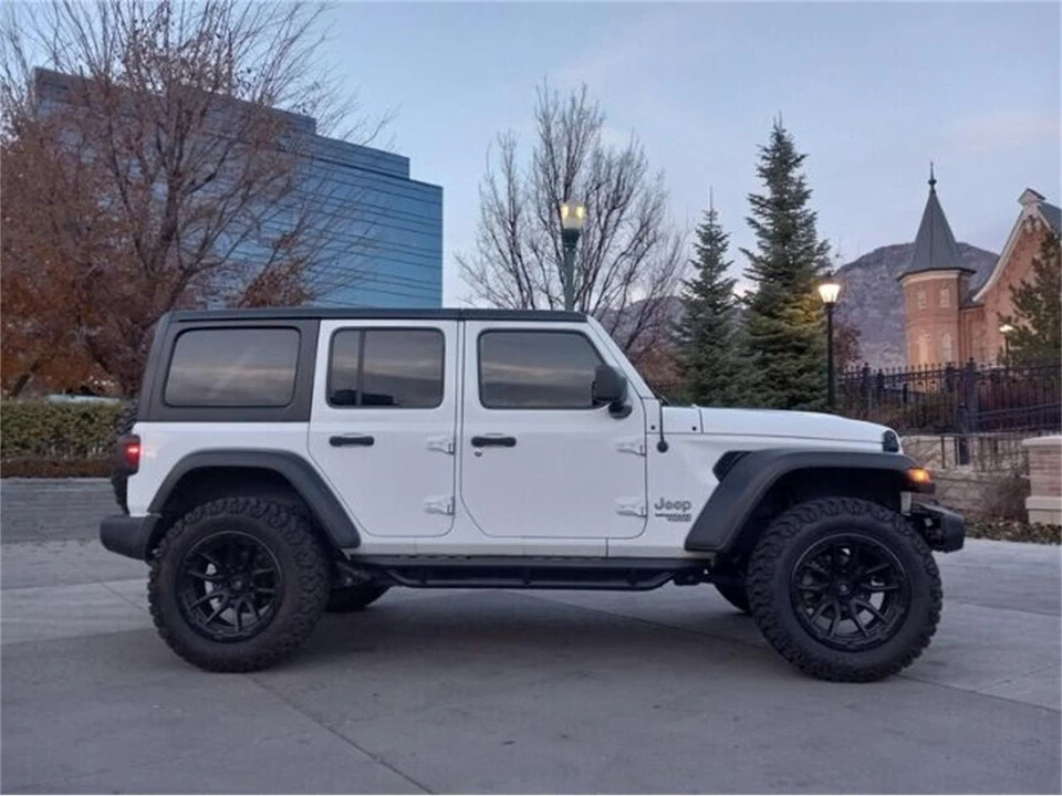 2019 Jeep JL Wrangler - Image 11 of 13