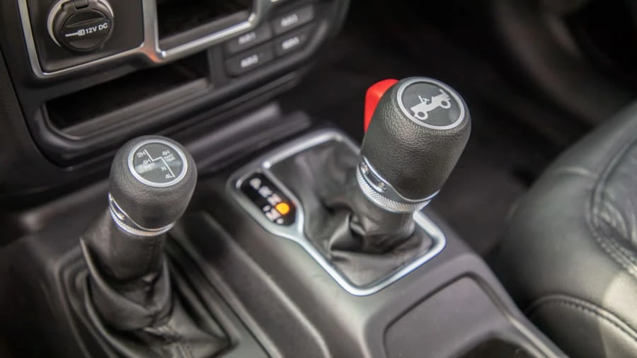2019 Jeep JL Wrangler - Image 9 of 20