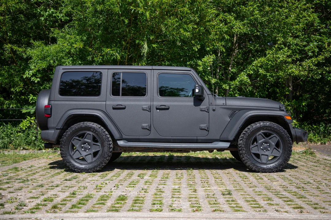 2019 Jeep JL Wrangler - Image 8 of 31