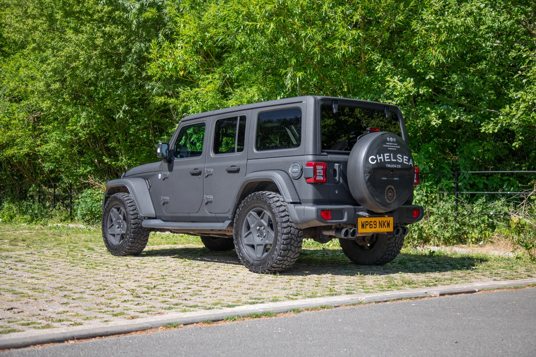 2019 Jeep JL Wrangler - Image 12 of 31