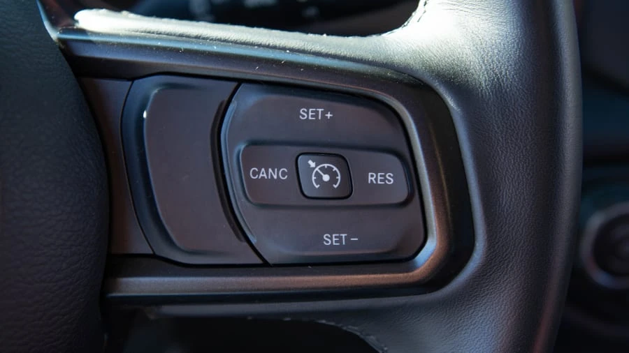 2019 Jeep JL Wrangler - Image 25 of 31