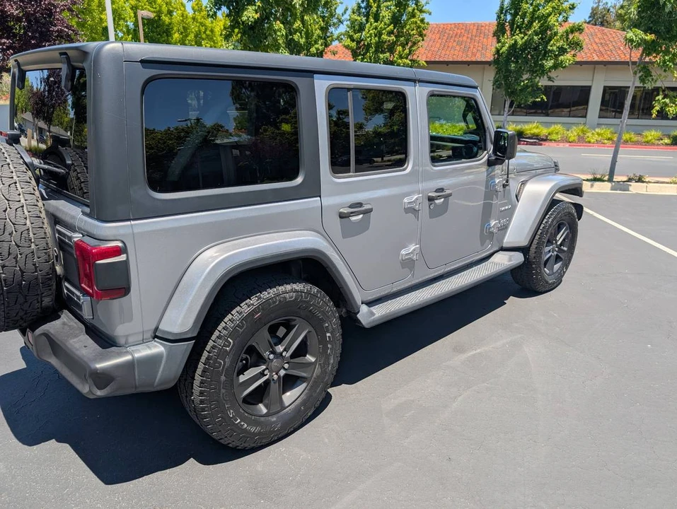 2019 Jeep JL Wrangler - Image 3 of 8