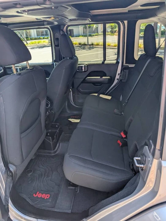 2019 Jeep JL Wrangler - Image 8 of 8
